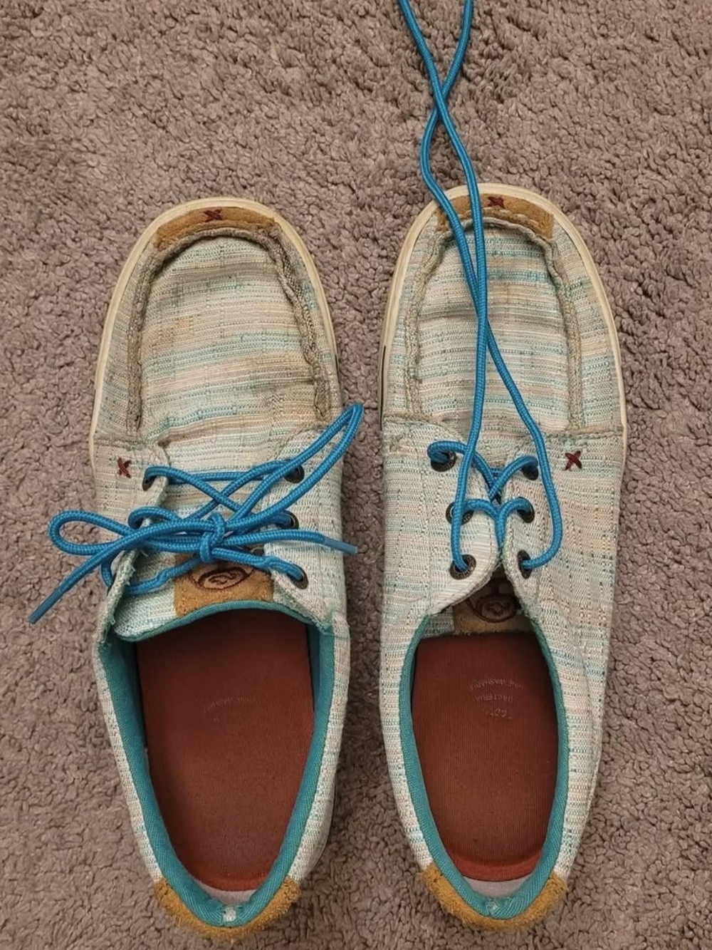 Women's Twisted X Hooey Loper shoes, style code WHYC004, in size 9M